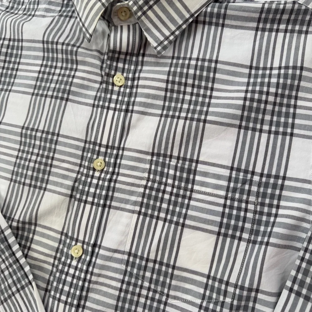 Men’s Banana Republic Long Sleeve Shirt Size Medium​​